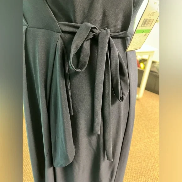 Jessica Howard surplice side ruffle dress in navy size 8. - Picture 5 of 6